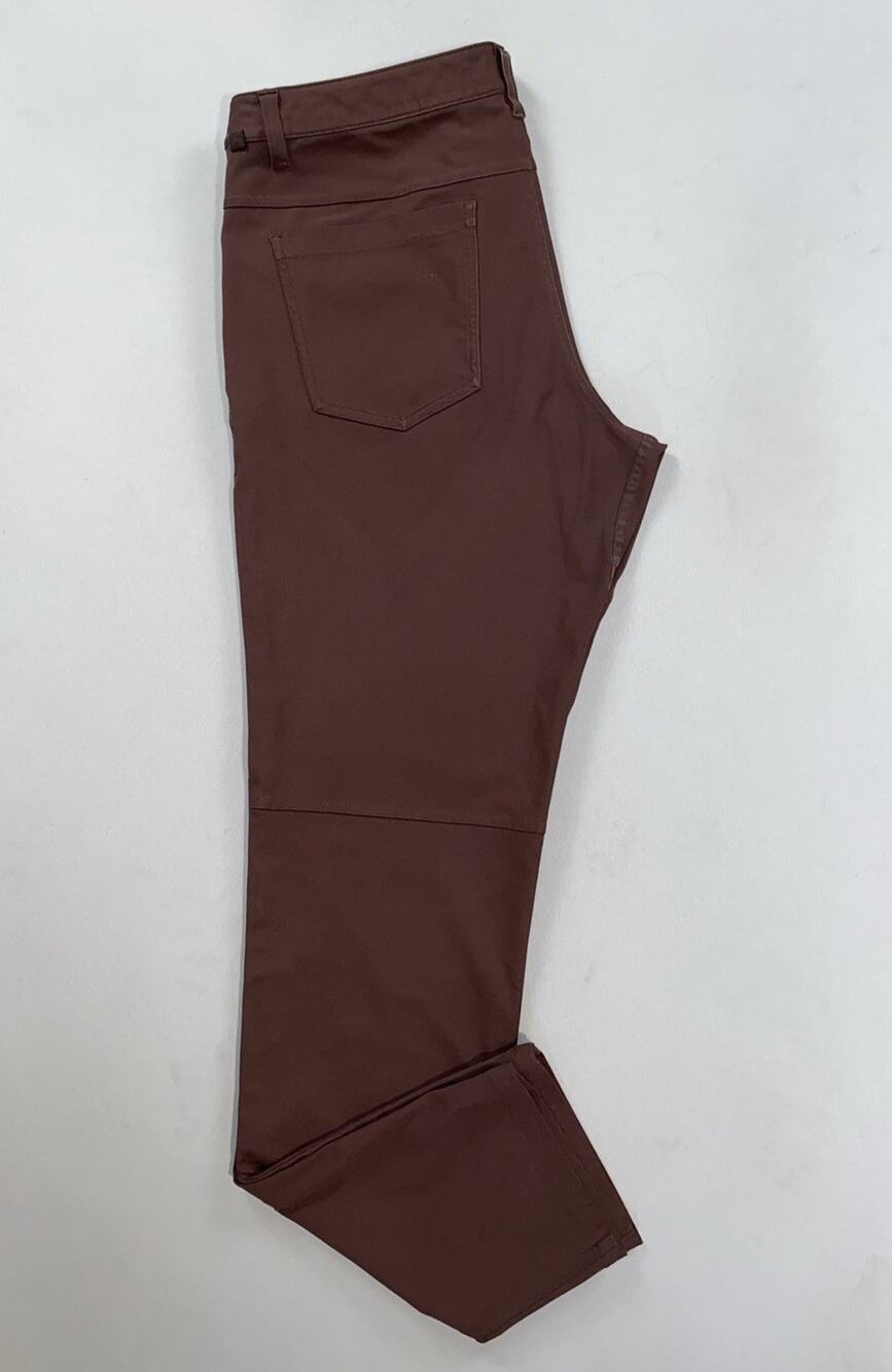 Lululemon LM5426S Men's ABC Classic Fit ABC 5-Pocket Pant in Warpstream. 32X33.